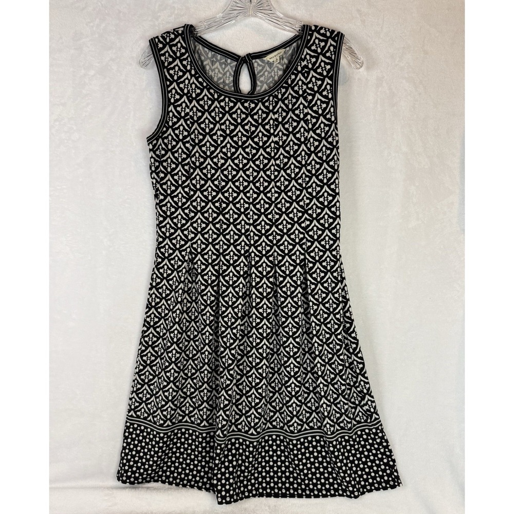 Max Studio Dress M Black White Print Sleeveless Fit Flare Stretch Knit